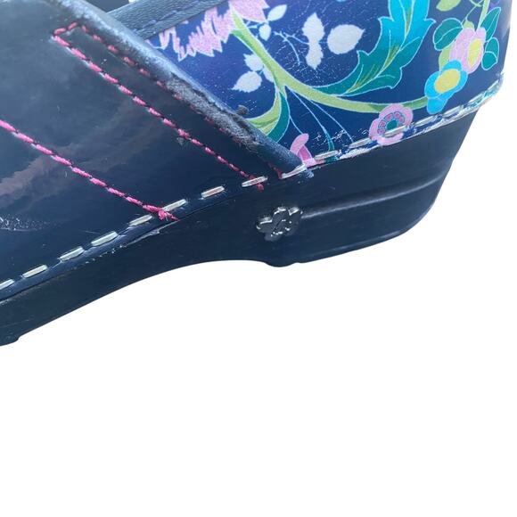 Sanita Womens Patent Leather Clogs EU 35 US 4 Navy Blue Butterfly Work Shoes - Picture 7 of 15